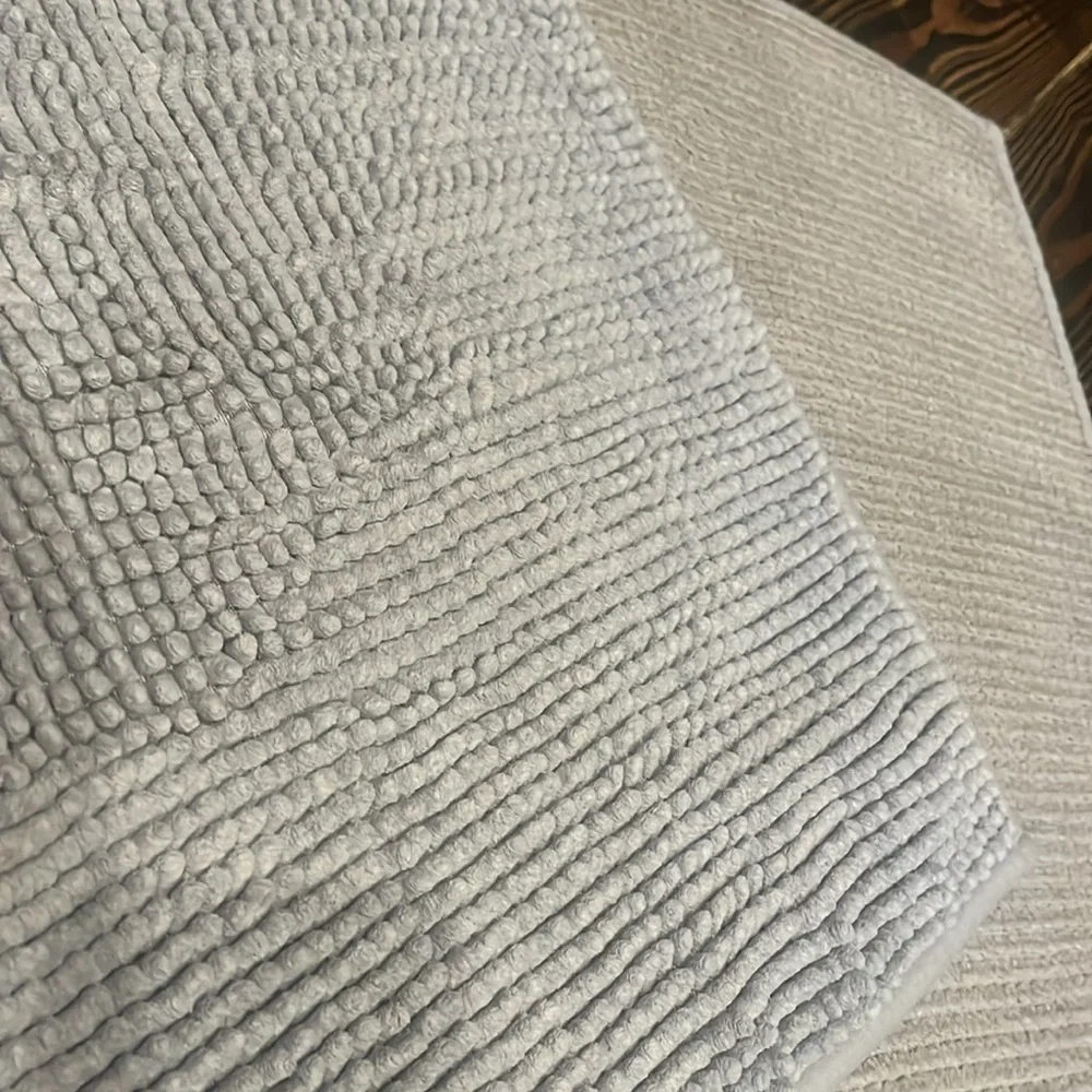 Light Blur Bath Mat with Waffle Texture